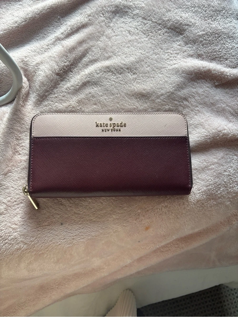 kate spade two-tone blush pink and burgundy zip wallet